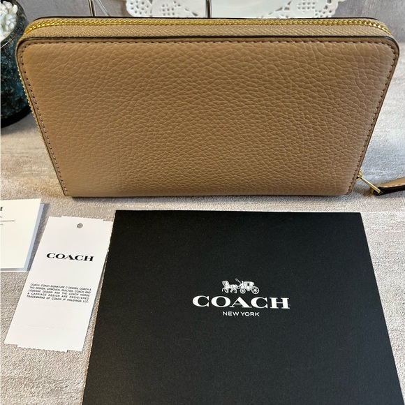 Coach Wallet color Taupe Medium Zip-Around Gold Hardware Pebbled Leather - Picture 6 of 15